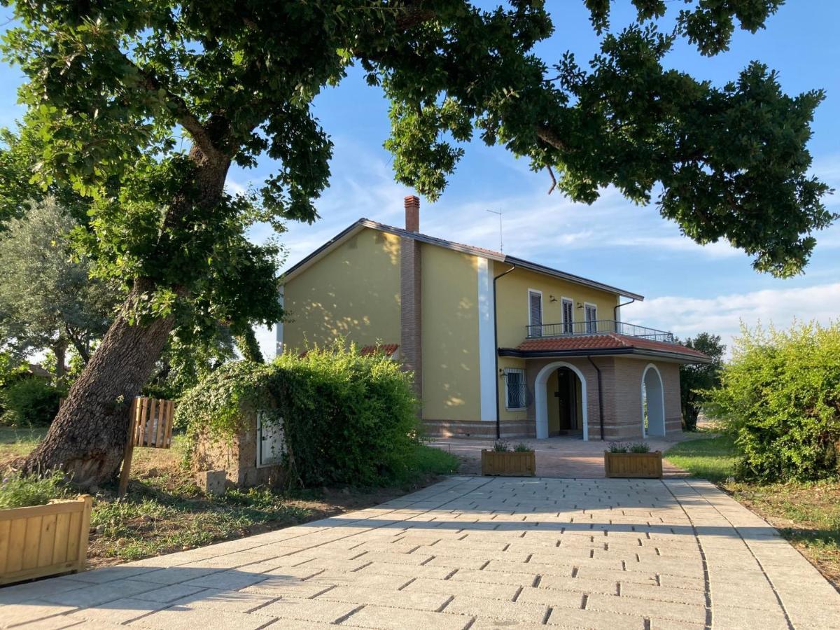 Agriturismo Tenuta Della Madama Venticano Exteriör bild
