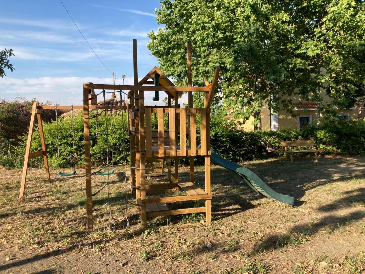 Agriturismo Tenuta Della Madama Venticano Exteriör bild